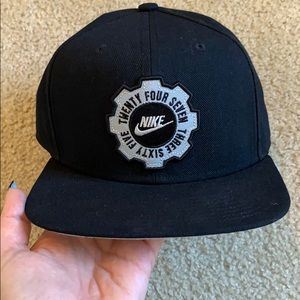 Nike snap back